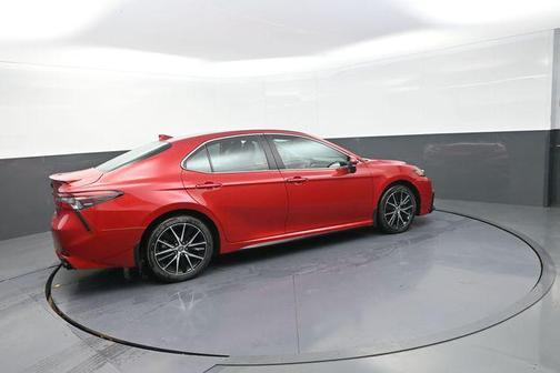 Supersonic Red 2024 Toyota Camry SE