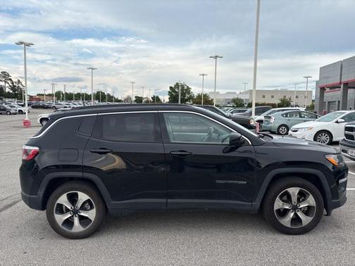 2017 Jeep New Compass Latitude