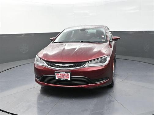 2017 Chrysler 200 LX