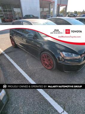 2017 Volkswagen Golf GTI 2.0T S 4-Door