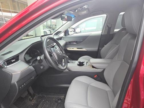 2024 Toyota Venza XLE