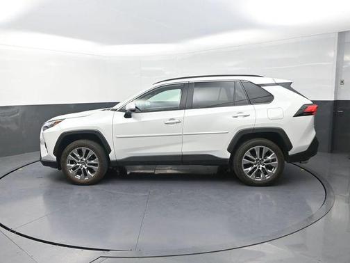 Pearl 2024 Toyota RAV4 XLE Premium