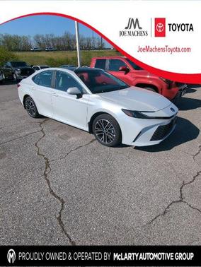 Wind Chill Pearl 2026 Toyota Camry XSE