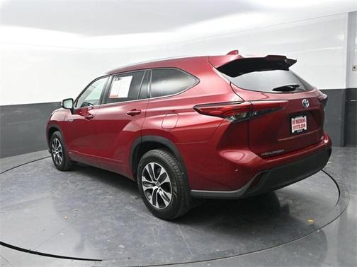 2021 Toyota Highlander Hybrid XLE