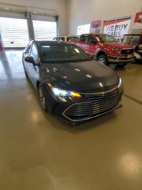 2020 Toyota Avalon XLE