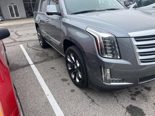 2019 Cadillac Escalade Platinum