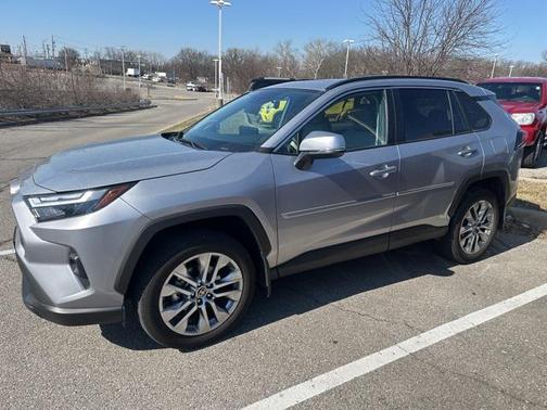 2024 Toyota RAV4 XLE Premium