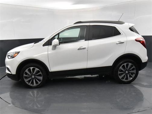 Photo 4 of 42 of 2020 Buick Encore Essence
