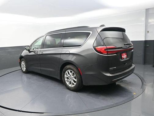 Granite Crystal Metallic Clearcoat 2022 Chrysler Pacifica Touring L
