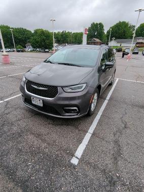 Granite Crystal Metallic Clearcoat 2022 Chrysler Pacifica Touring L
