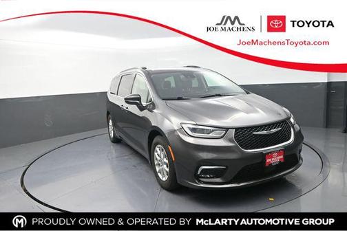 Granite Crystal Metallic Clearcoat 2022 Chrysler Pacifica Touring L