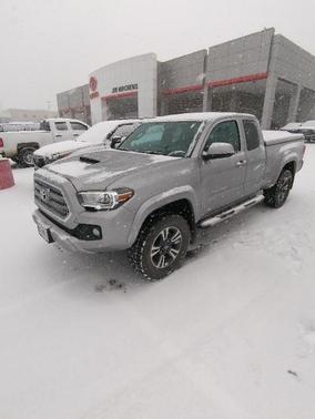 2016 Toyota Tacoma TRD Sport