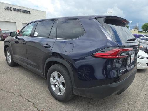 2025 Toyota Highlander Hybrid LE