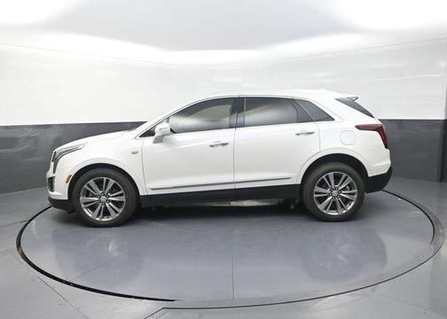Crystal White Tricoat 2020 Cadillac XT5 Premium Luxury