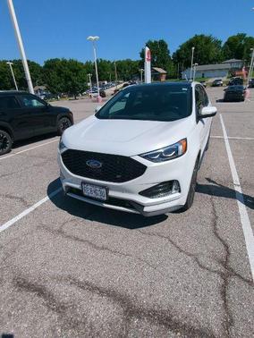 Star White Metallic Tri-Coat 2023 Ford Edge ST