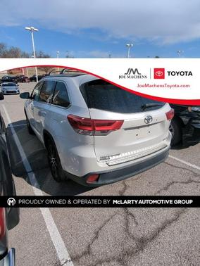2018 Toyota Highlander SE