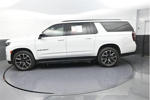 2023 Chevrolet Suburban RST