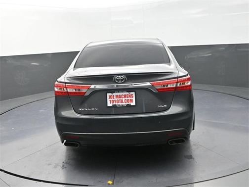 2013 Toyota Avalon XLE