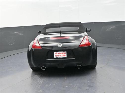 2010 Nissan 370Z Touring