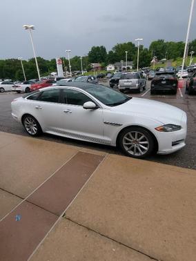 2016 Jaguar XJ XJ R-Sport