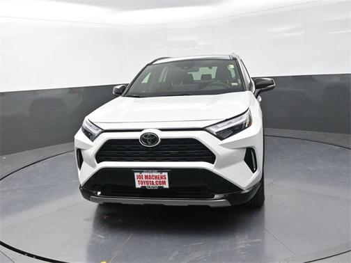 2025 Toyota RAV4 Hybrid SE