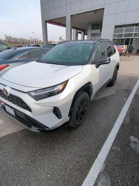 2025 Toyota RAV4 Hybrid SE
