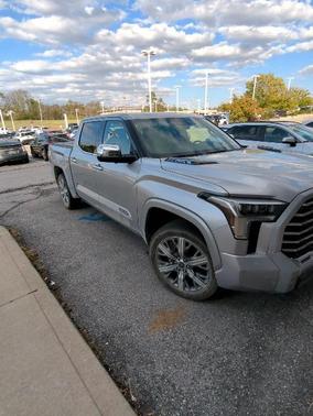 2023 Toyota Tundra Hybrid Capstone