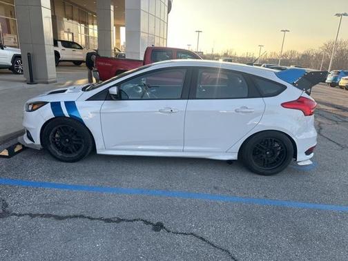 2018 Ford Focus ST 