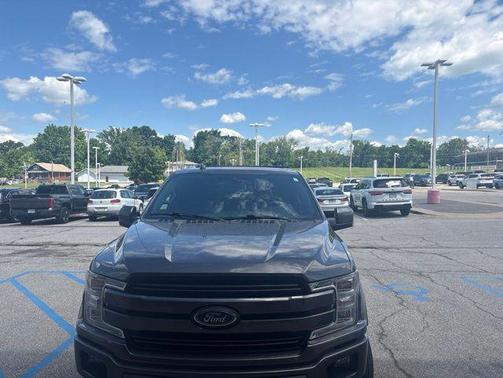 Magnetic Metallic 2018 Ford F-150 Lariat