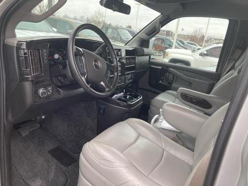 2021 GMC Savana 2500 RWD 2500 Regular Wheelbase LS