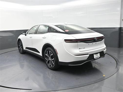 2024 Toyota Crown XLE