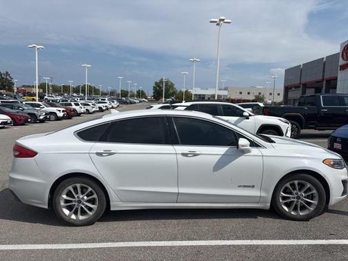 2019 Ford Fusion Hybrid SEL