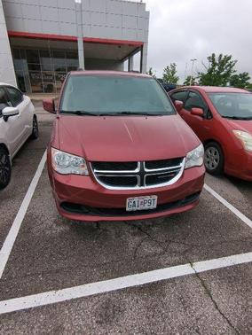 Deep Cherry Red Crystal Pearlcoat 2016 Dodge Grand Caravan SXT