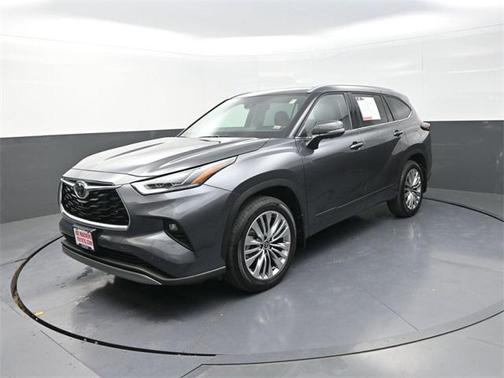 2025 Toyota Highlander Platinum