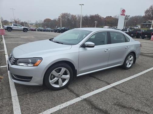 2014 Volkswagen Passat 1.8T Auto SE