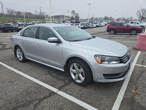 2014 Volkswagen Passat 1.8T Auto SE