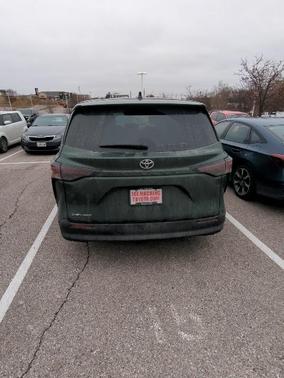 2026 Toyota Sienna LE