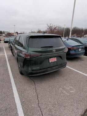 2026 Toyota Sienna LE