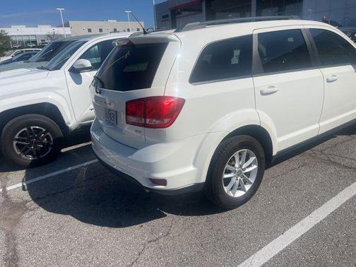 White 2014 Dodge Journey SXT