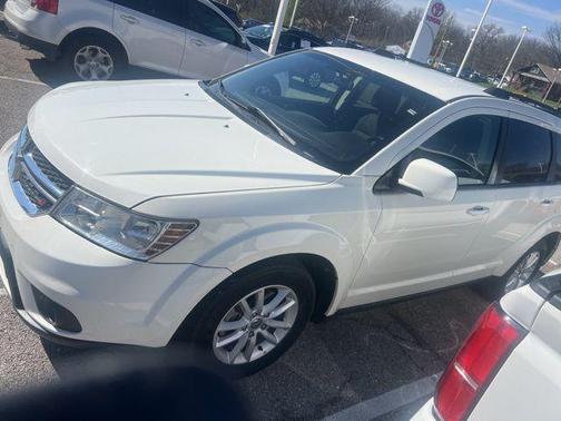 White 2014 Dodge Journey SXT