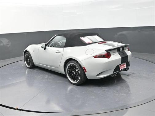 2016 Mazda MX-5 Miata Grand Touring