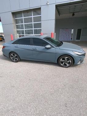 2023 Hyundai ELANTRA HEV Limited