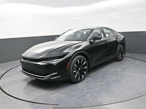 2025 Toyota Crown Platinum