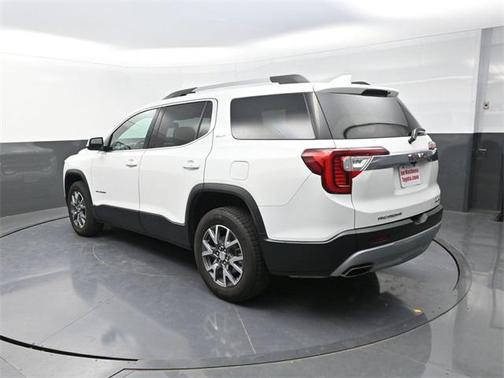 2023 GMC Acadia AWD SLT