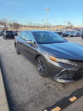 2023 Toyota Camry Hybrid XLE