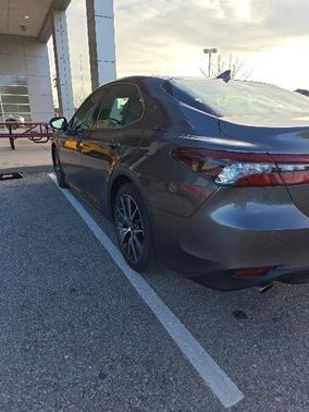 2023 Toyota Camry Hybrid XLE