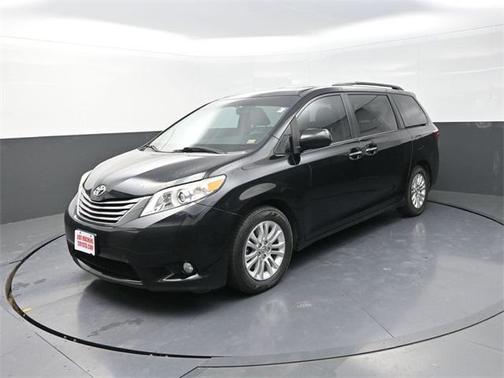 2016 Toyota Sienna XLE