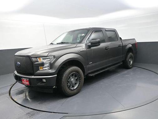 Magnetic Metallic 2017 Ford F-150 XL