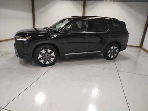 Crystal Black Pearl 2026 Honda Pilot Touring
