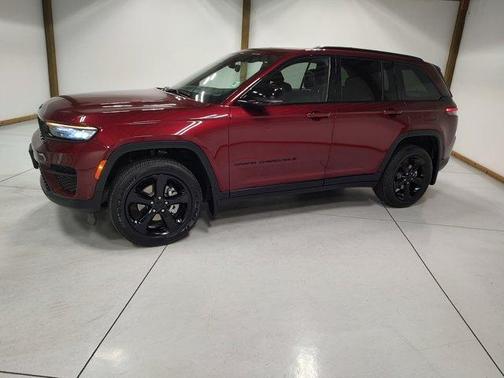 2023 Jeep Grand Cherokee Altitude